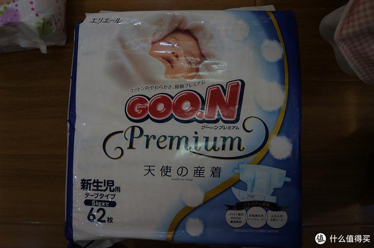 宝爸的责任感也越来越大了 ,宝宝用品也在紧锣密鼓的准备中, 婴儿床